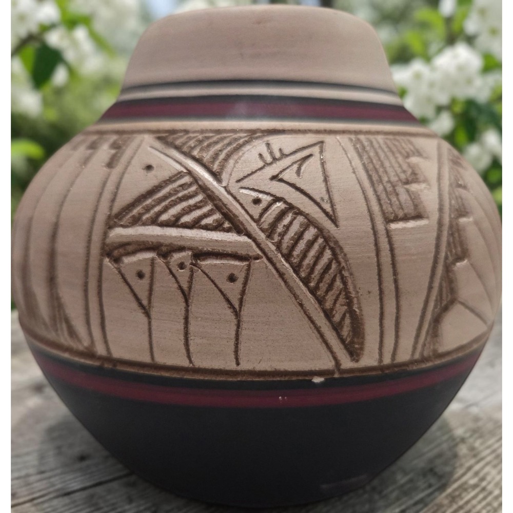 Native American Navajo Pottery Bowl  Signed by Hus Keweve- 2003 Handcrafted